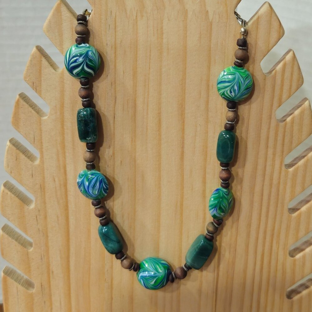 Green Brown Necklace Choker Mixed Material Silver Tone